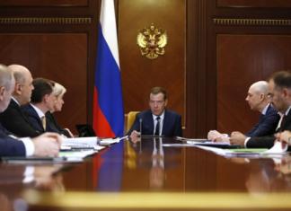 Расследование ФБК: снимут ли Медведева и посадят ли Навального